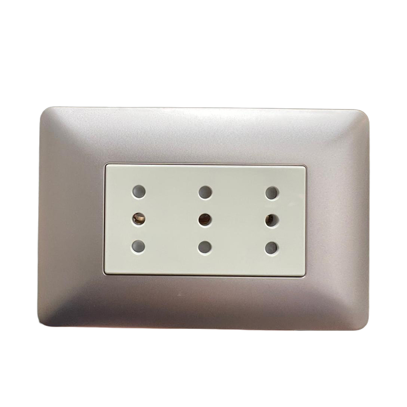 11 Enchufe Triple Puenteado 10A 250V (Champagne) de alta calidad - Imagen 1