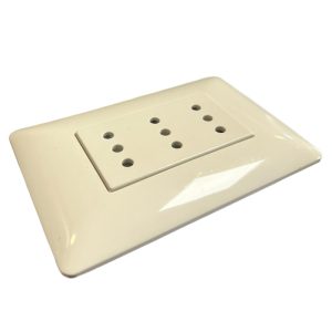 Enchufe Triple Puenteado 10A 250V (Blanco para instalación eléctrica