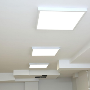 BASE BLANCA PLASTICA PARA SOBREPONER O COLGAR PANEL 603X603
