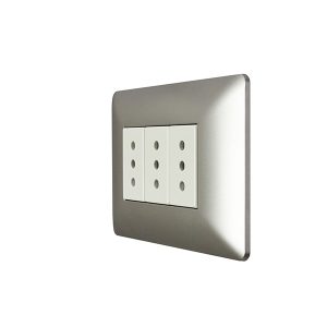Enchufe Triple 10A 250V STANFORD Champagne